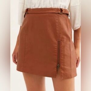 Free People Midnight Magic Congac Brown
Vegan Leather Mini Skirt Size 8